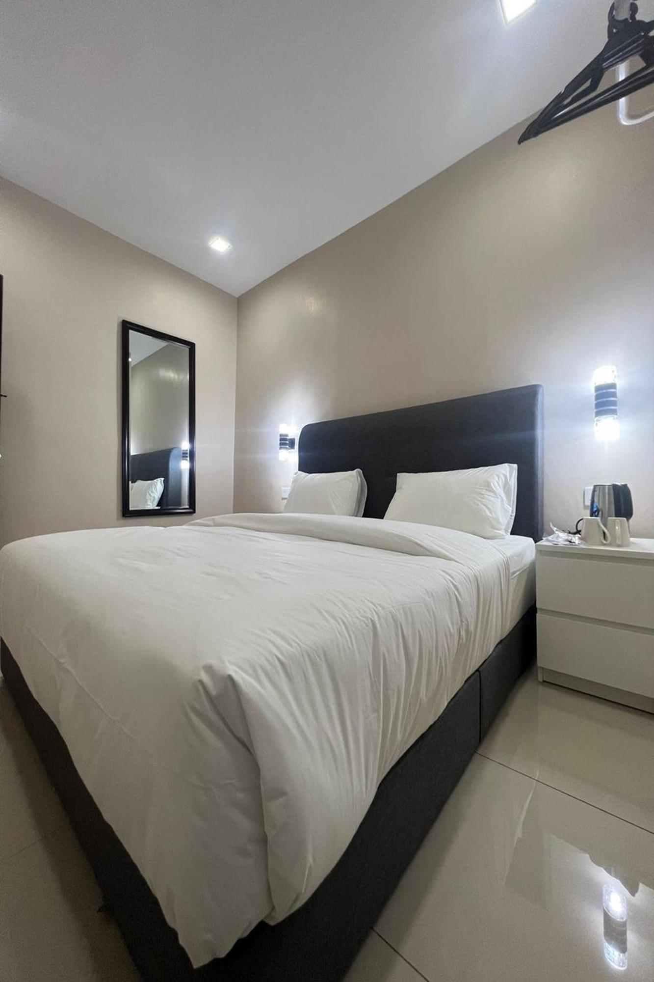 Biz Hotel Klang Exterior foto